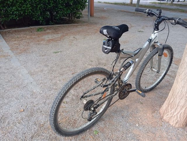 Bicicleta montaña B'Twin Rockrider