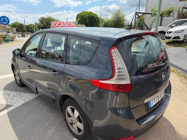Renault Grand Scenic 2010