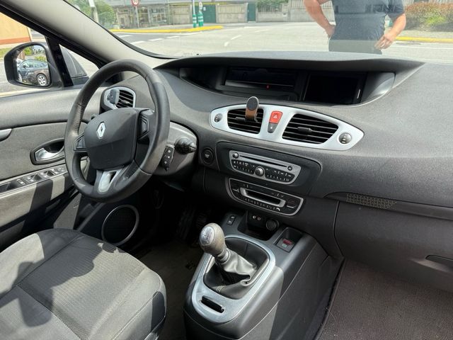 Renault Grand Scenic 2010