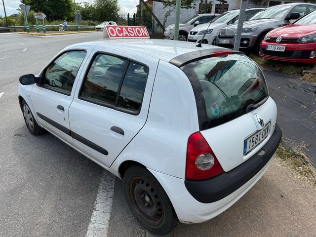 Renault Clio 2003