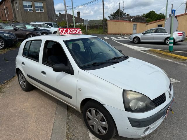 Renault Clio 2003