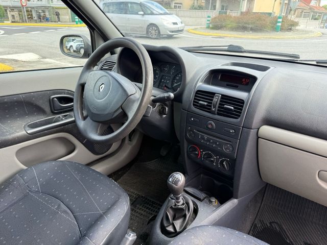 Renault Clio 2003