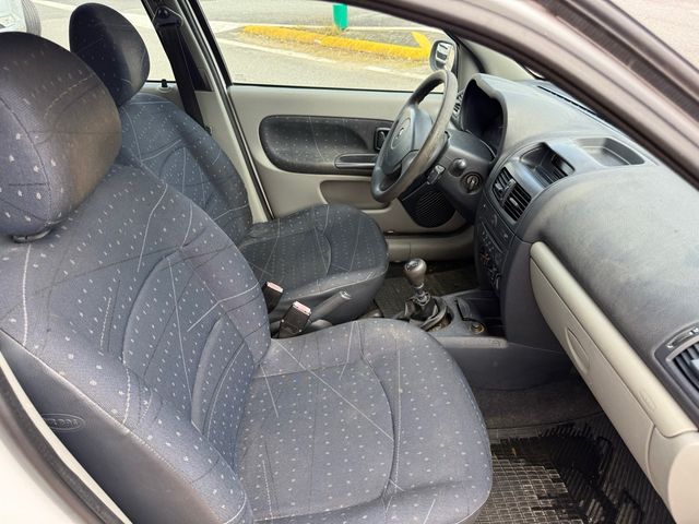 Renault Clio 2003