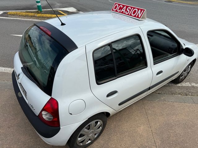 Renault Clio 2003
