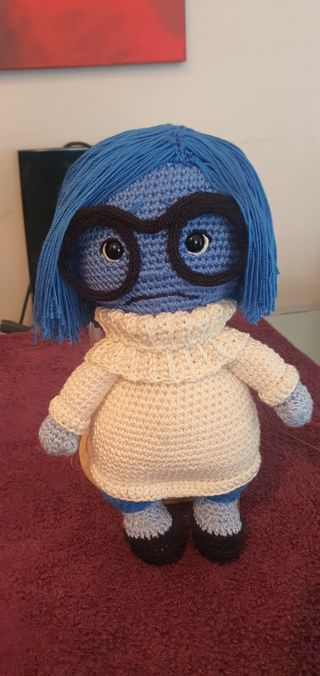Amigurumi Tristeza: Muñeco tejido a crochet