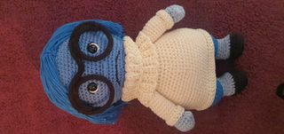Amigurumi Tristeza: Muñeco tejido a crochet
