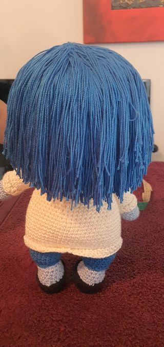 Amigurumi Tristeza: Muñeco tejido a crochet