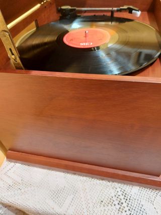 Tocadiscos Vinilos Ines marrón