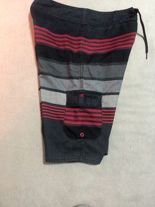 Bañadores Billabong - Rojos y negros talla 12