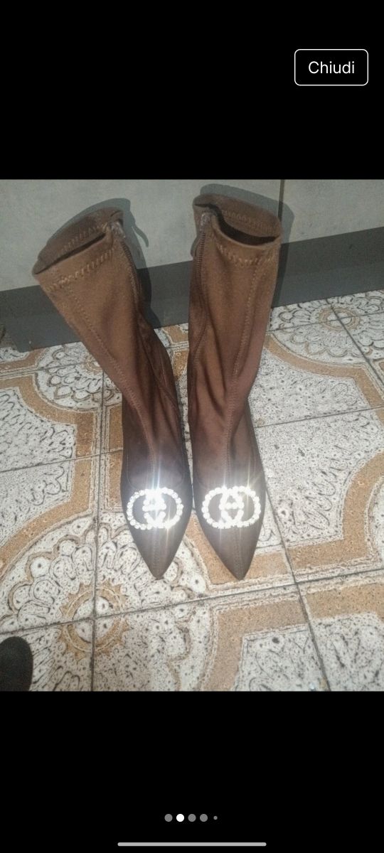 Stivali marroni eleganti con zip