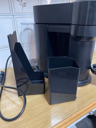 Cafetera Nespresso Vertuo Next Premium