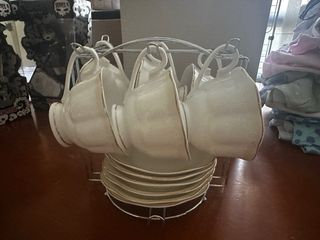 Vajilla blanca y dorada – 12 piezas