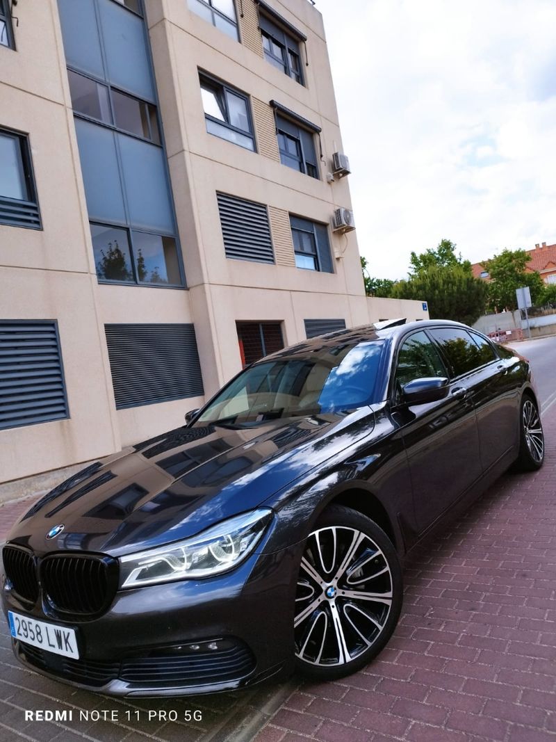 BMW Serie 7 730 d (0.0) 2016