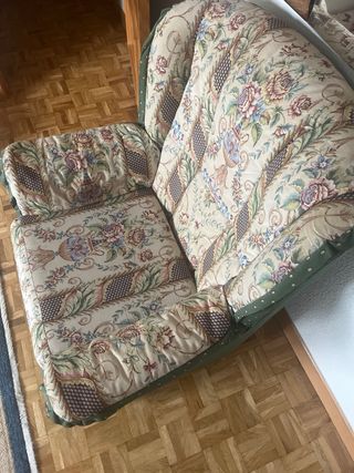 Butaca floral beige y verde