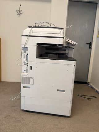 Impresora Ricoh MP C3003 - Multifuncional
