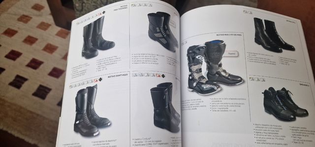 Catálogo Bmw motorrad. Equipamiento motorista 2010