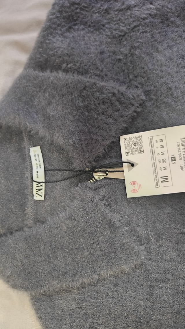 Suéter Zara gris talla M