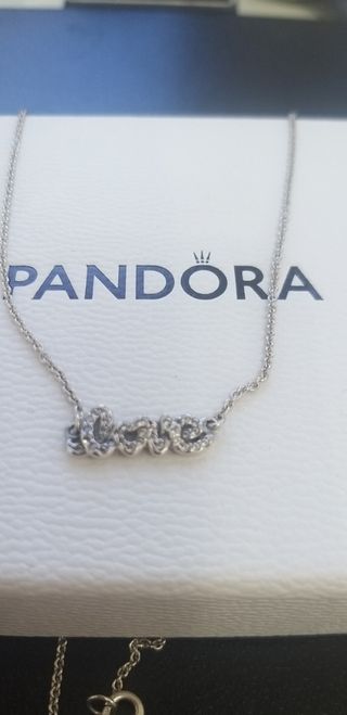 Collar Pandora LOVE