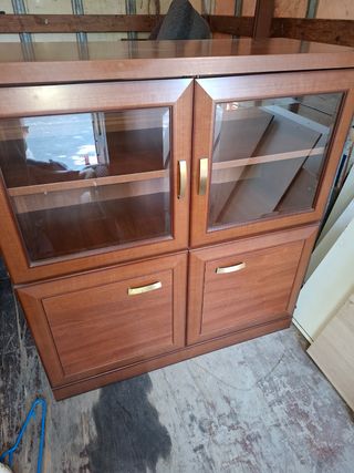 Vitrina madera 2 puertas