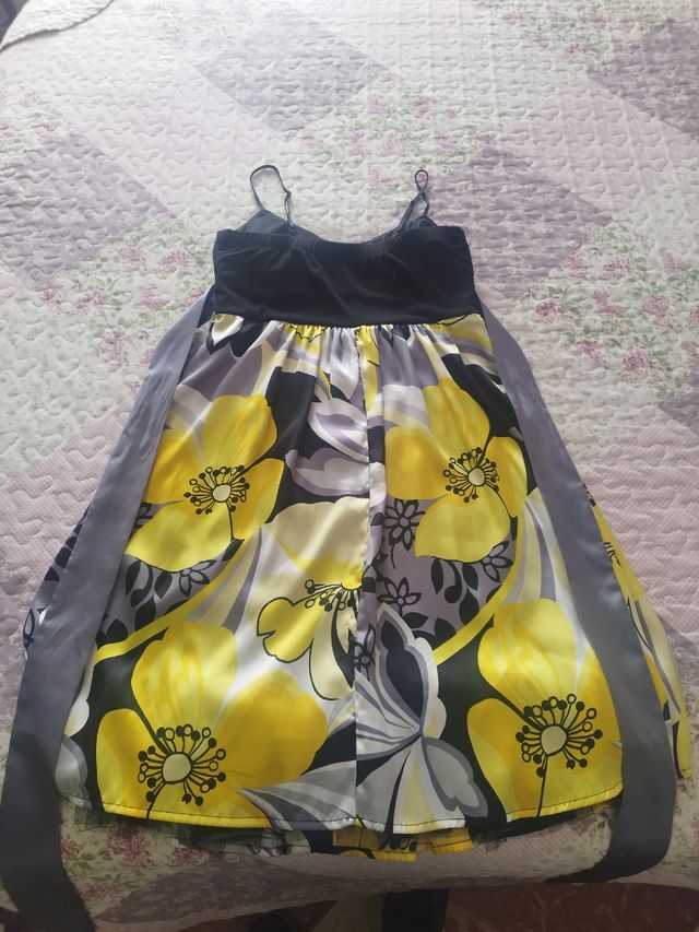 Vestido corto estampado flores