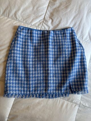 Conjunto falda y chaleco Stradivarius