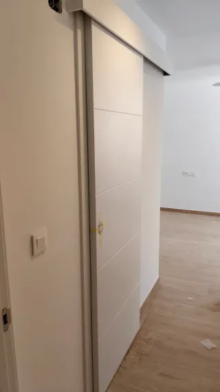 Instalación tarima flotante y puertas de interior