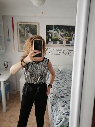 Blusa brillo negra c/espalda al aire