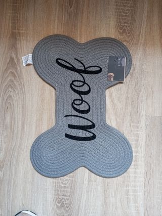 Alfombras para perros - diseño hueso