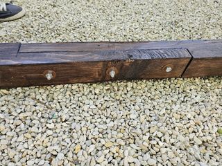 Viga madera pino maciza y barnizada