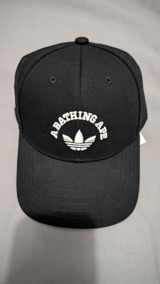Gorra Adidas x Bape negra