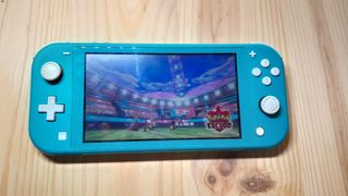 Nintendo Switch Azul + Pokémon Escudo