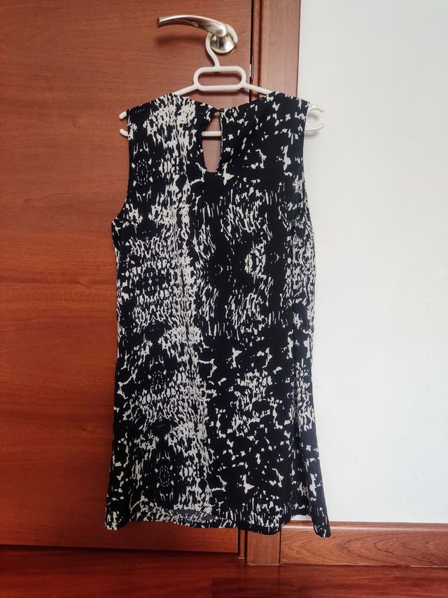 Vestido blanco y negro estampado