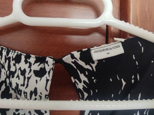 Vestido blanco y negro estampado