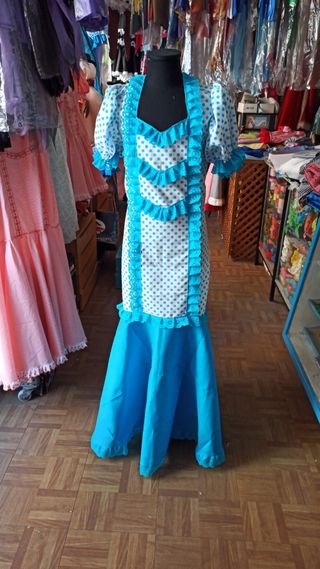 Se hacen trajes de chulapa a MEDIDA