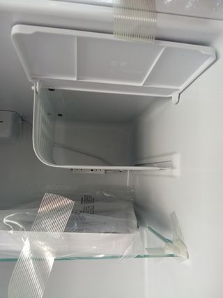 Mininevera Kunft Nueva. minibar.....