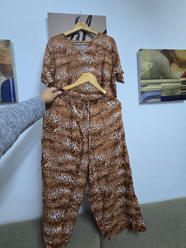 Conjunto leopardo talla 7