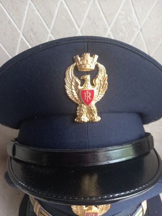 Cappelli militari vintage (3)