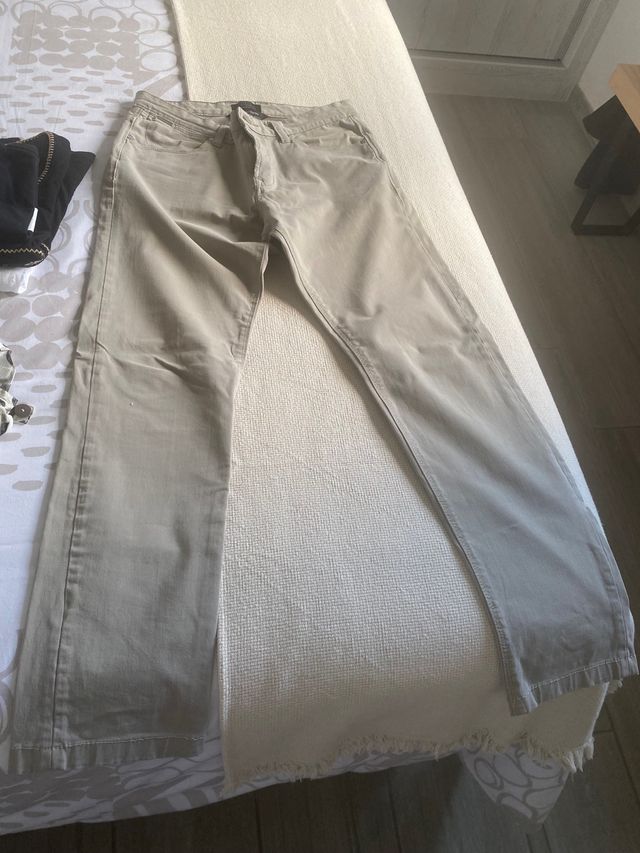 Pantalón beige Pedro del Hierro