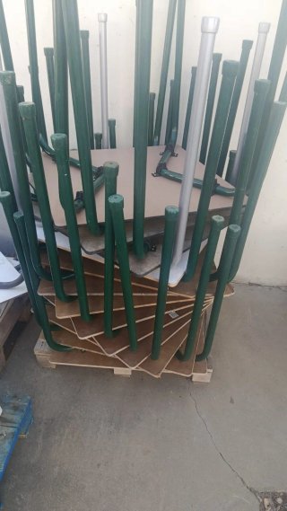 Sillas y mesas de terraza