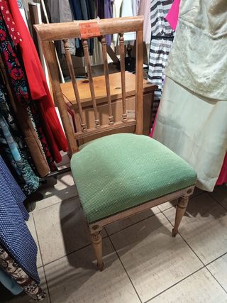 4 Sillas madera vintage verde