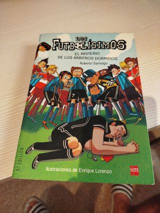 Los Futbolísimos 1: El misterio de los árbitros...