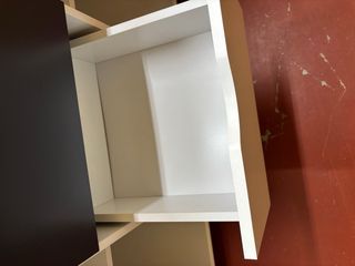 Aparador blanco y negro