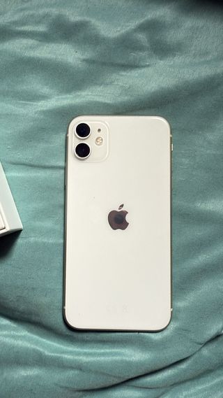 iPhone 11 Blanco - Como Nuevo