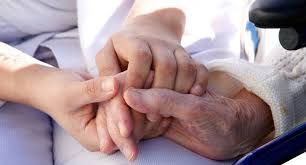 cuidadora interna de adulto mayor