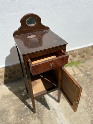 Mesilla noche antigua de madera