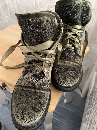 Botines terciopelo, brillos simil pedreria T.36 