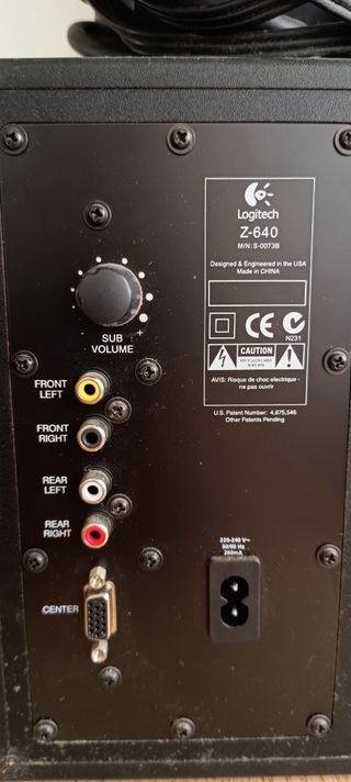 Logitech Z640 - Sistema de sonido (sin satélites)