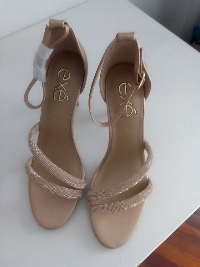 Sandalias tacón 9cm beige/doradas