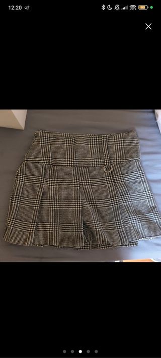 Falda Zara cuadros blanco-negro