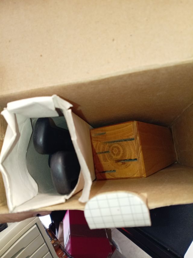 LOTE DE CUCHILLOS CON SOPORTE C2